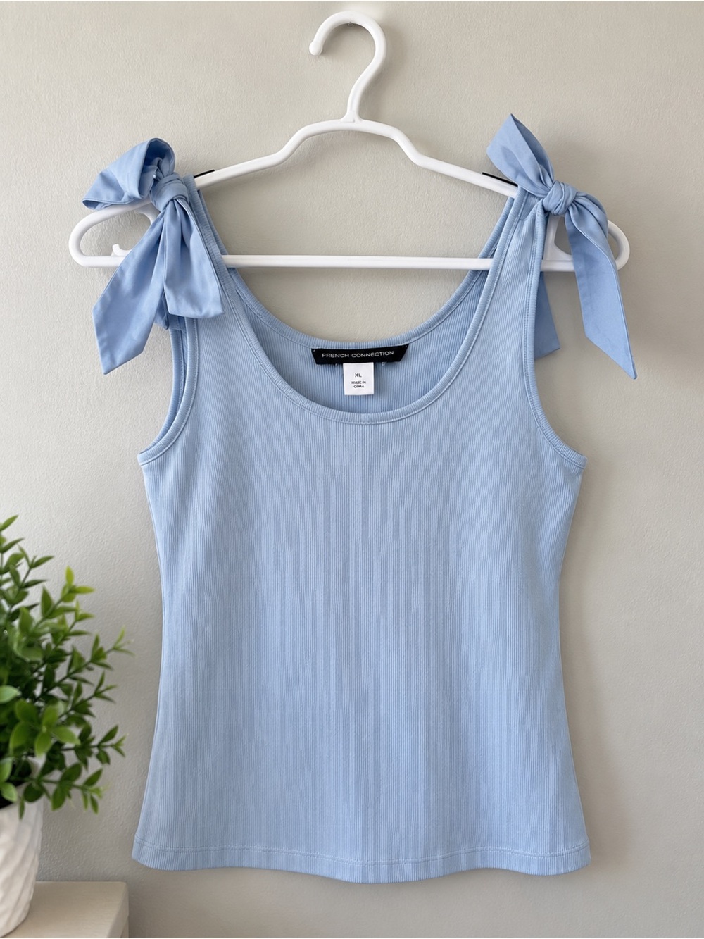 French Connection Bow-Tie Ribbed Tank Top – Blue – XL (BR666p)